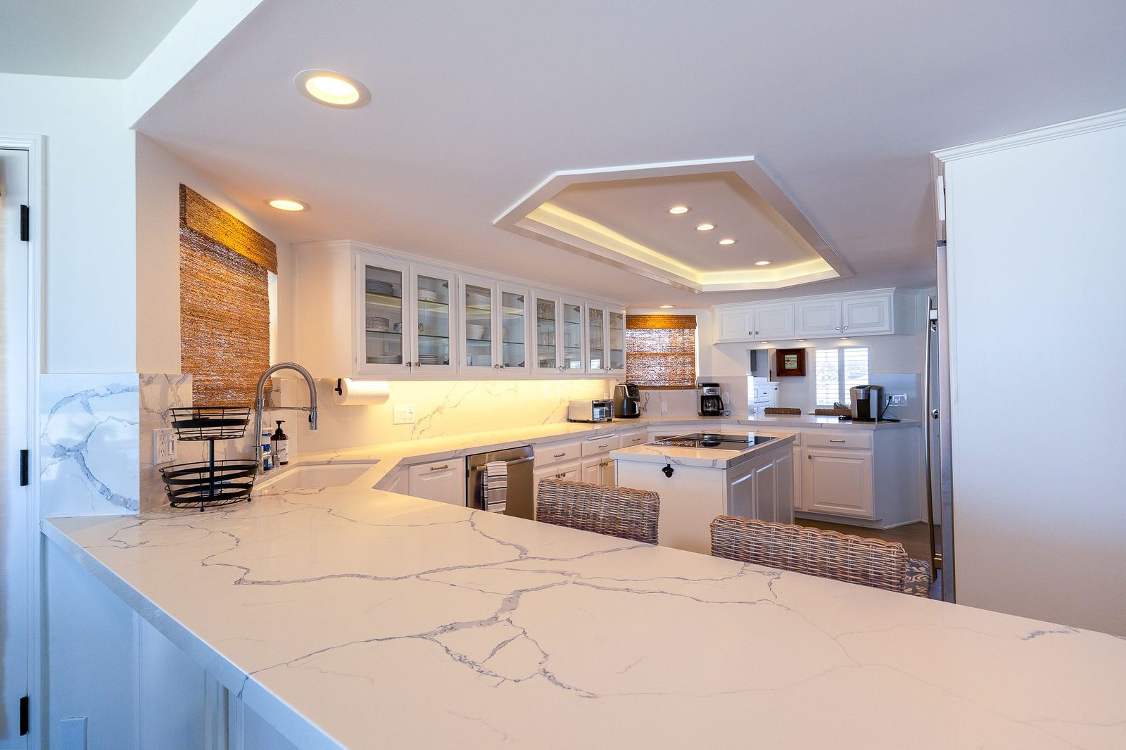 Chef's kitchen with quartz countertops