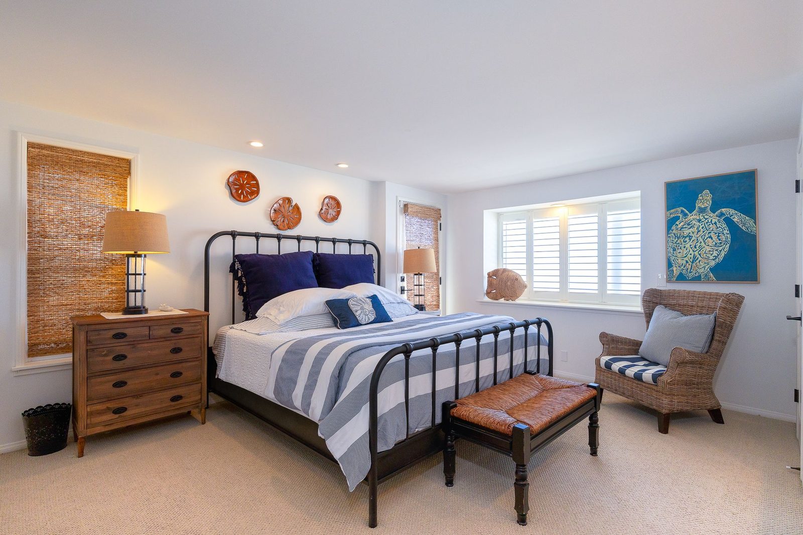 Ground-floor guest bedroom